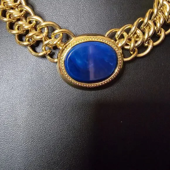 Bold Gold Chain Necklace with Royal Blue Cabochon Pendant - Picture 4 of 4